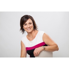 Kate Engler thrives in her role as a public speaker, coach and media mentor, sharing her insider knowledge of PR and the media with businesses around Australia and New Zealand.