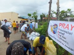 The PRAY team provids relief aid and shelter supplies for victims in Matinabus, Philippines.