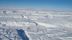 James Yungel / NASA - Photo of the Thwaites ice shelf taken during an October 2013 Operation IceBridge aerial survey.