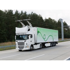 For the second research project a new, extended test track was commissioned in Groß Dölln, Germany. It is tailored to mirror real operating conditions.