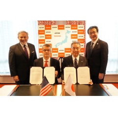 Left to right: Dan Brouillette Deputy Secretary of Energy of US Dept. of Energy, Mark Whitney Executive VP & Gnrl Manager of AECOM, Goro Yanase Chief Nuclear Officer of Toshiba ESS, Taizo Takahashi Commissione of Agency for Natural Resources & Energy