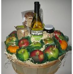 Bountiful baskets filled with Terhune Orchards-grown goodies make the perfect gift for someone who has it all.