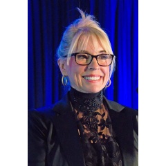Lita Dirks accepts her Hall of Fame award at the Best of American Living  Awards at IBS 2017.