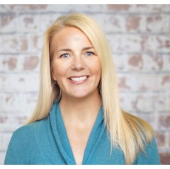 Kris Blake, lead designer with nationally acclaimed interior design and model merchandising company, Lita Dirks & Co.
