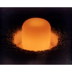 Heat from plutonium-238 oxide pellets powers nuclear batteries for spacecraft.  -  Credit: U.S. Department of Energy