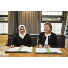 UNHCR Deputy High Commissioner Kelly Clements signs a multi-year funding cooperation agreement with Chief Executive Officer of Silatech, Ms Sabah Ismail Al Haidoos.   UNHCR/Susan Hopper