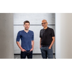 Sam Altman, CEO of OpenAI (left), and Microsoft CEO Satya Nadella