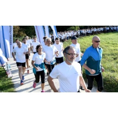 Start of the Endress+Hauser Water Challenge in Reinach, Switzerland: around 250 employees took part in the charity run for a water aid project.