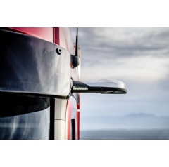 New Mercedes-Benz Actros with MirrorCam