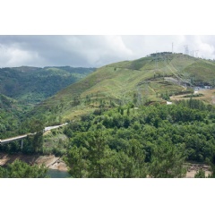 The pumped storage power plant Frades 2 is located in the north-west of Portugal and is installed in an underground cavern.