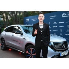 Felix Jaehn (DJ) in front of a Mercedes-Benz EQC 400 4MATIC. GES/Sport: Laureus World Sports Awards 2019, February 18, 2019