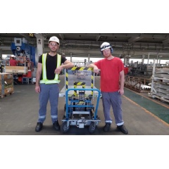 Dániel Papp (left) and József Eigner and over 1,000 colleagues work at Hydro’s extrusion plant in Székesfehérvár, which is now ASI-certified.