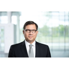 Dr. Sven Schneider, Chief Financial Officer (CFO)