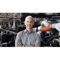 Sven Gräble will take over as Head of Mercedes-Benz Trucks Operations at Daimler Truck AG and will thus be responsible for the global production network of Mercedes-Benz Trucks. (see complete caption below).