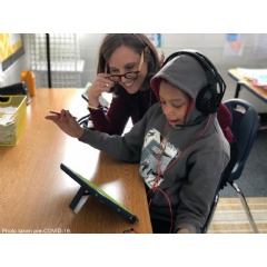 The Literacy Matters Foundation’s Mighty Doodle™ Literacy Program empowers kindergarten through third-grade learners with the basic reading, writing and spelling skills to close the literacy gap. The photo was taken pre-COVID-19.