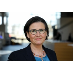Constanze Hufenbecher, Member of the Management Board and Chief Digital Transformation Officer (from 15 April 2021)