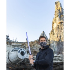 NFL superstar Tom Brady visits Star Wars: Galaxy’s Edge inside Disney’s Hollywood Studios at Walt Disney World Resort in Lake Buena Vista, Fla., April 5, 2021... (Matt Stroshane, photographer - see complete caption below)