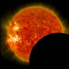 A total solar eclipse, which is when the Moon completely covers the Sun, will occur across 14 states in the continental U.S. on Aug 21, 2017.
Credits: NASA