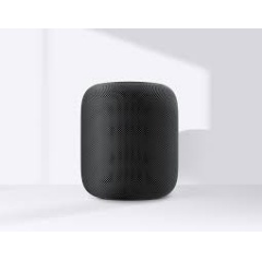 HomePod automatically senses its location in the room to deliver immersive room-filling sound wherever it is placed.