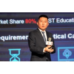 Jeffrey Zhou, President of Huawei Access Network Product Line, delivering a speech during the 2019 BBWF