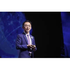 Ryan Ding speaking at the Global Mobile Broadband Forum 2019 in Zurich