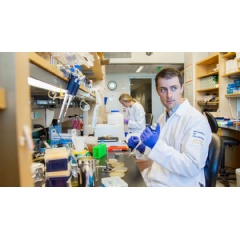 Joseph Bondy-Denomy, PhD, led the research team that discovered phages safe room.