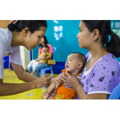 UNICEF/UNI218090
A child reacts as she is given an injection of vaccination by a healthcare worker, during a day of the Routine EPI program at Hpa An MCH, Hpa An, Kayin State, Myanmar.
