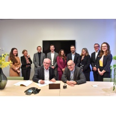 Signing ceremony. From left: Anne-Laure Bremond (Henkel), Kate Johnson (GM, Shell Chemicals Europe), Ivo Grgic (Henkel), Bram Verhelst (Shell Chemicals Sales Executive Europe), (see complete caption below)