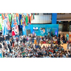 Food Heroes, influencers and innovators joined young people to spread the message that we must value water. ©FAO/Pier Paolo Cito