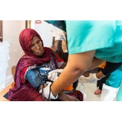 WHO / Ala Kheir
Amna recieves care at the Cholera Treatment Centre (CTC) in Gadarif, Sudan on 23 October 2023.