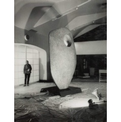 Barbara Hepworth with the plaster prototype for Single Form (Memorial) in the Palais de Danse, March 1962. Photograph Studio St Ives © Bowness