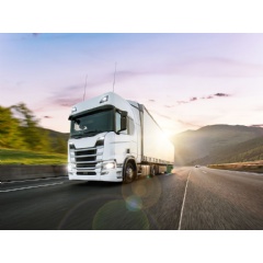 Major contract for T-Systems: Toll Collect has once again entrusted the Telekom subsidiary with operating the IT for the truck toll system in Germany. © iStock / Kesu01