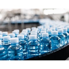 Beverage machine manufacturer Krones relies on a digital AI-supported system for 3D measurement for capturing irregular packages.  GettyImages-1369027900, Group4Studio