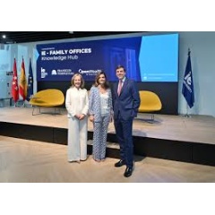 Marta Alonso Jiménez, OpenWealth (CaixaBank Group); Cristina Cruz, IE Center for Families in Business; and Javier Villegas, Franklin Templeton