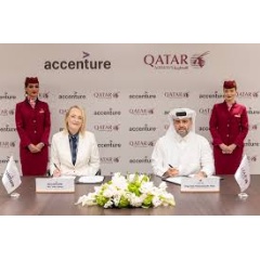 From left to right, Engr. Badr Mohammed Al-Meer, Qatar Airways Group CEO, Julie Sweet, Accenture Chair and Chief Executive Officer.
