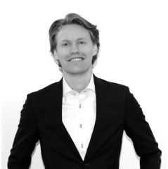 Kristoffer Roil, Co-Founder & COO of Vic.ai