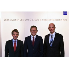 ZEISS will invest over €300 million in a new integrated high-tech site in Jena. The world’s technology leader in the optics and optoelectronics industries unveiled its plan today in Jena.