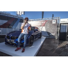 2017 BMW M Award: Marc Mrquez, BMW M4 CS. - 
fuel consumption combined: 8.4 l/100 km [33.6 mpg imp]; CO2 emissions combined: 197 g/km