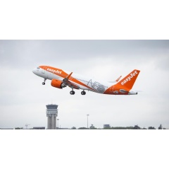 A320neo Easyjet MSN7649 taking off