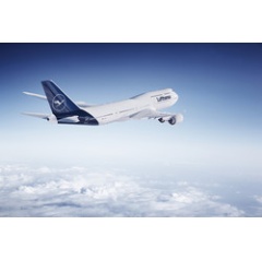 A Boeing 747-8 and an Airbus A321 took off in the new Lufthansa design for the first time. Picture © Lufthansa Group