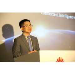 Jeffrey Gao speaking the 8th Huawei IP Gala in Paris
