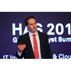 Michael Issa, Huawei’s Storage Product Management Dept. Senior Director, presented a speech