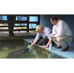 Boris Johnson learns more about biodiversity in Latin America during his visit