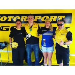 Kiara with the Dunlop team after her title win