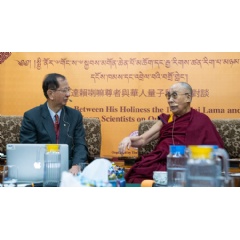 Prof Yuan Tseh Lee speaking about Challenges and Opportunities for a Sustainable Planet on the third day of discussions between Chinese scientists from Taiwan and the USA and His Holiness the Dalai Lama. Photo by Ven Tenzin Jamphel