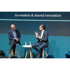 From left to right: Satya Nadella, CEO of Microsoft, and José María Álvarez-Pallete, chairman and CEO of Telefónica