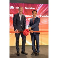 Olaf Swantee, CEO of Sunrise and Ryan Ding, Executive Director, CEO of the Carrier BG, Huawei, open the First European 5G Joint Innovation Center