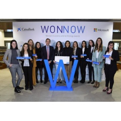 The award-winners with Gonzalo Gortázar, CaixaBank CEO, and Pilar López, Microsoft Spain Chairwoman