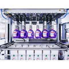 Henkel has developed a cloud-based data platform that connects more than 30 sites and more than 10 distribution centers in real time.