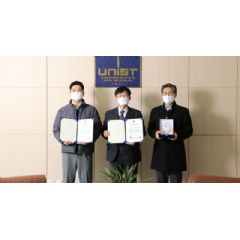 From left are Hyobin Pyo (Safety Management Team), Director Sung Hun Noh (Office of Safety-Facilities Management), and Team Leader Jun Mo Kim (Facilities Team) at UNIST.